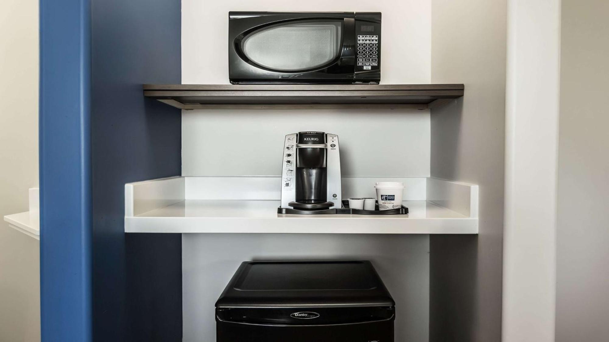 Holiday Inn Express & Suites-Regina-South By Ihg Екстериор снимка